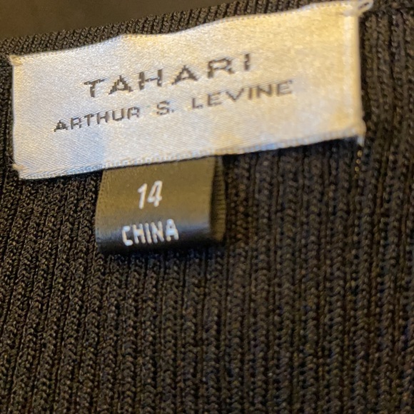 Tahari Arthur S. Levine 3 piece pants, tank and jacket  Size 14 - Picture 14 of 16